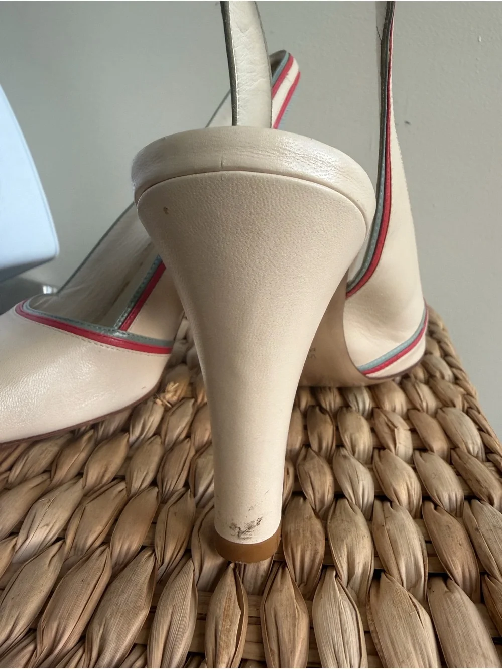 Marc Jacobs Collection Italy Cream Leather Slingback Peep Toe Heels 38.5